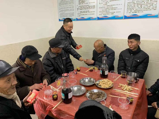 2019讓愛(ài)依舊，湖北昌利領(lǐng)導前往福利院慰問(wèn)